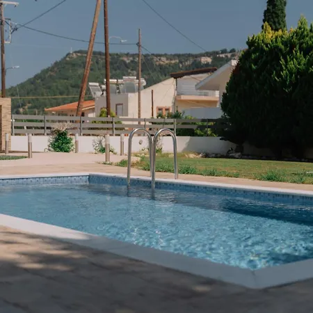 Stamatina Villa Pasztída