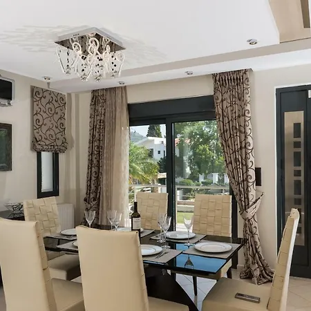 וילה Stamatina *